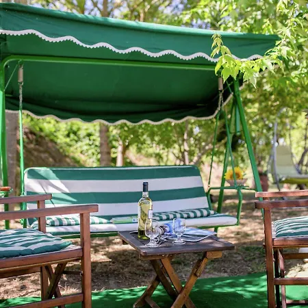 Ferienhaus Gorgeous Holiday In Fratticciola With Swimming Pool *